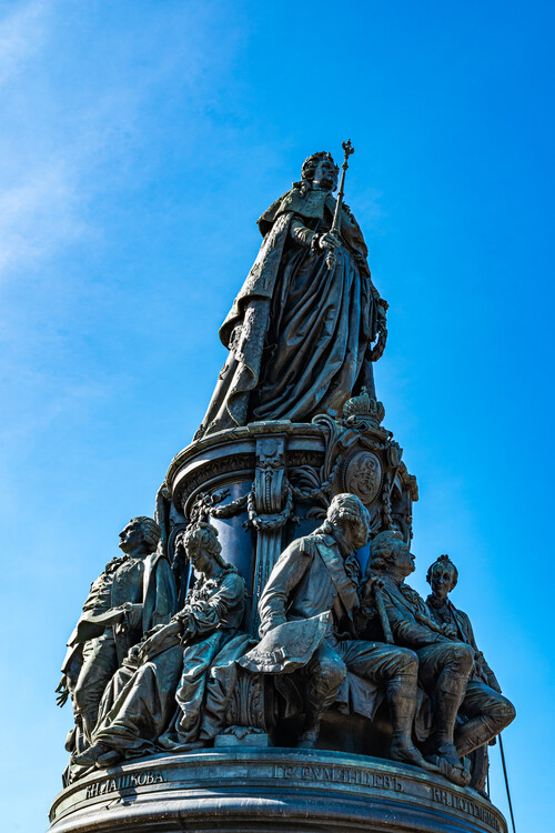 памятник Екатерине 2