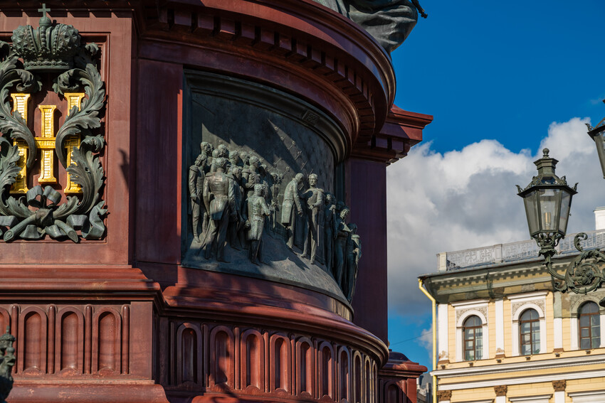 памятник Николаю 1