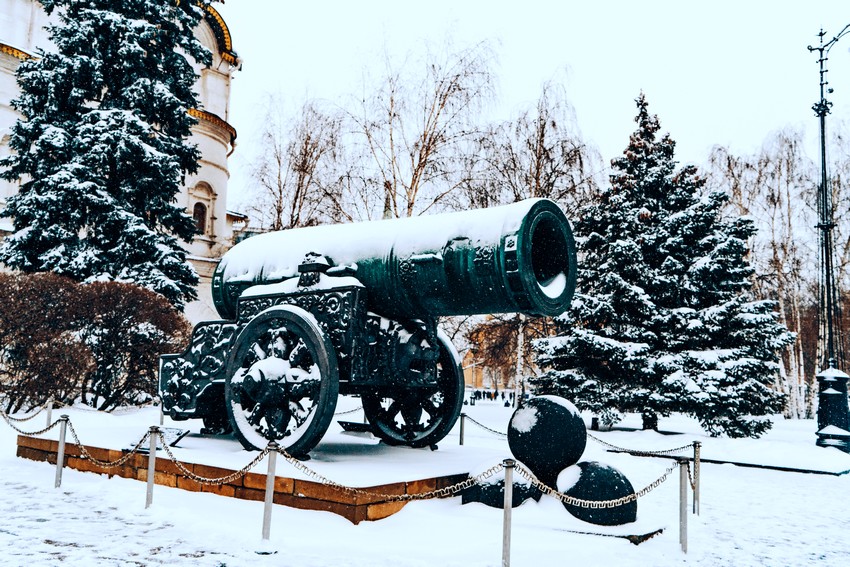 Царь-пушка в Московском кремле