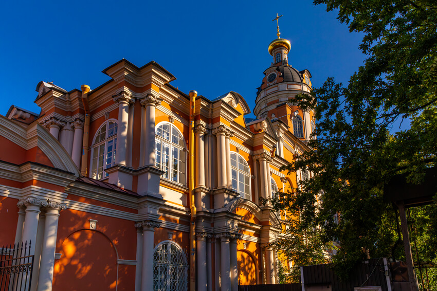 Александра-Невская-Лавра