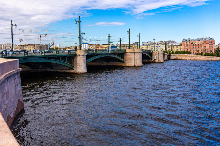 Биржевой мост 