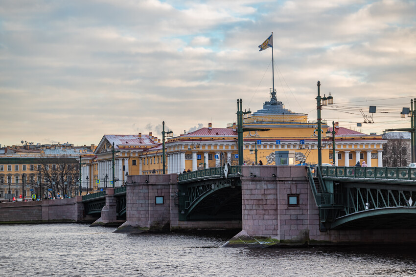 Дворцовый мост