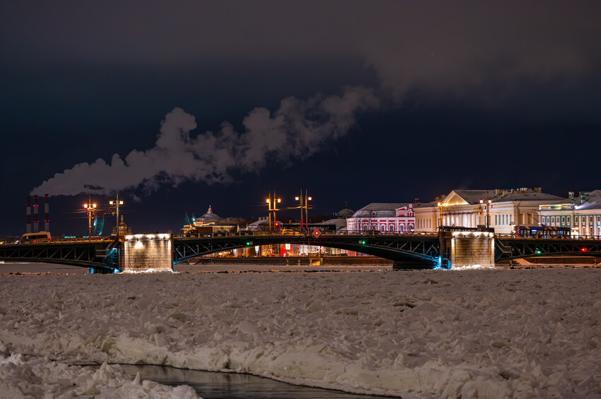 Дворцовый мост