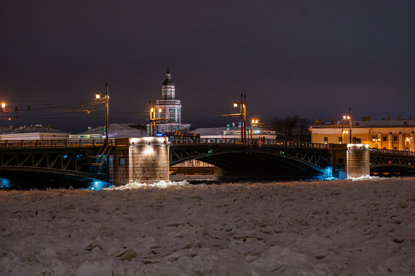 Дворцовый мост