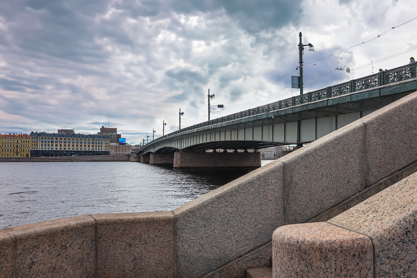 Литейный мост