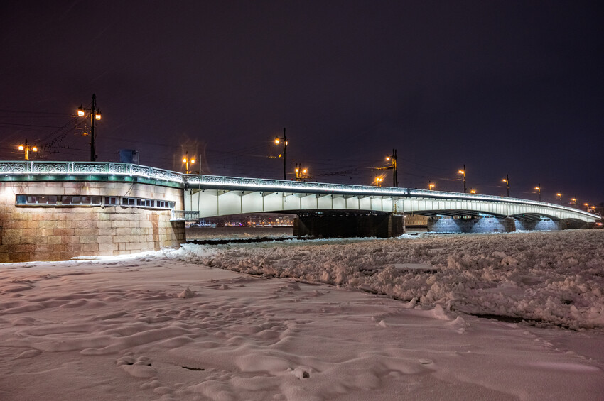 Литейный мост
