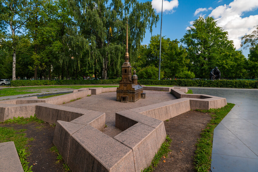 Мини-город в Александровском парке