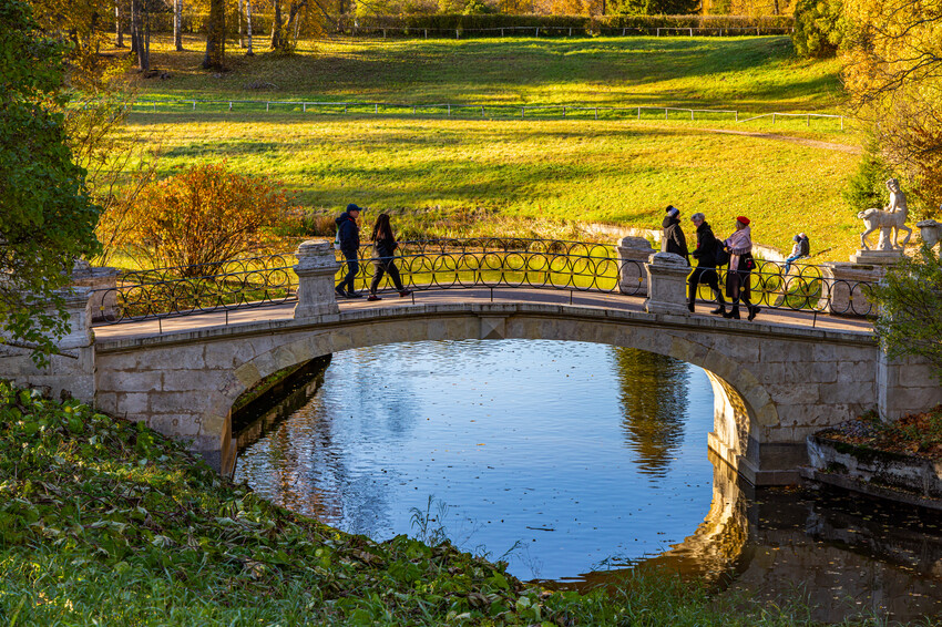 Мост кентавров в Павловском парке