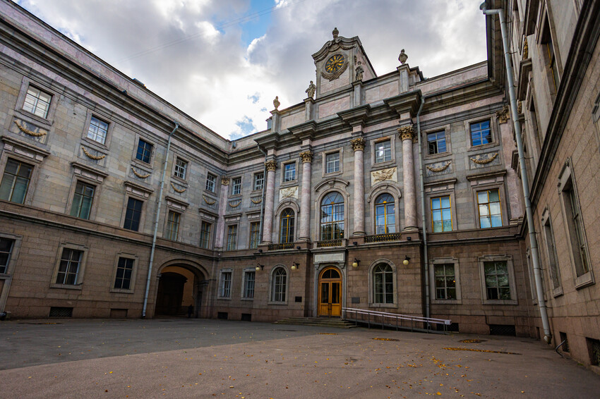 Мраморный дворец