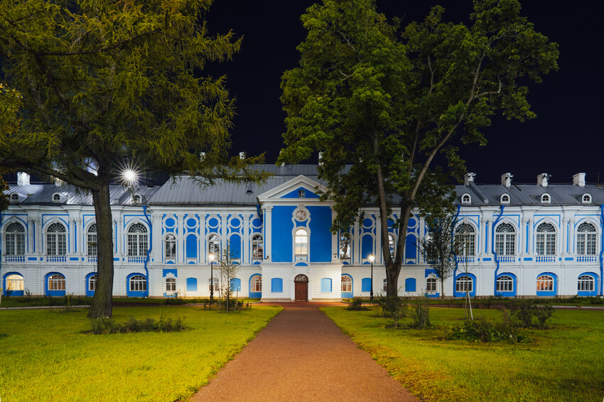 Воскресенский Смольный собор 