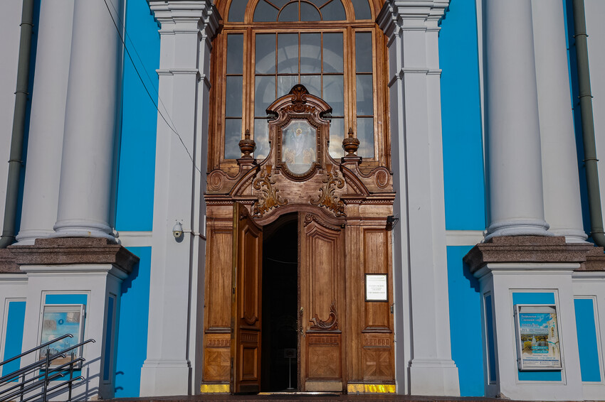 Воскресенский Смольный собор 