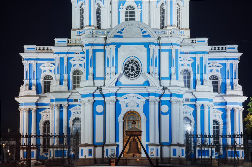 Воскресенский Смольный собор 
